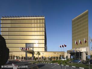 NEW IMAGE Radisson Blu Hotel, Doha Exterior.jpg