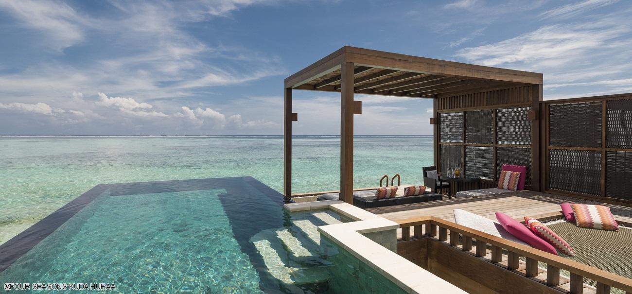 maldives-four-seasons-kuda-huraa-chambre-sur-la-mer.