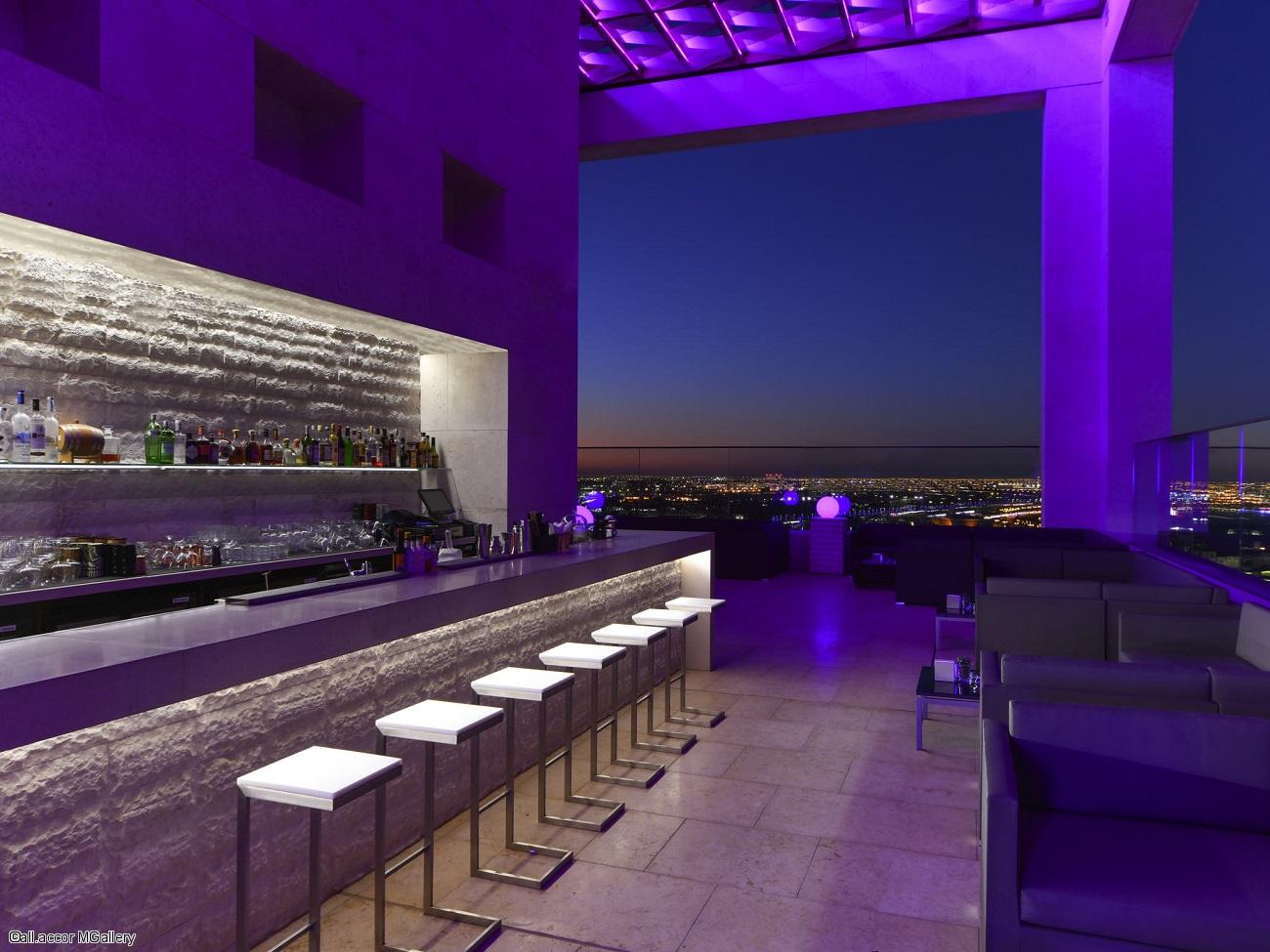 qatar-alwadi-mgallery-rooftop-bar-skybar.
