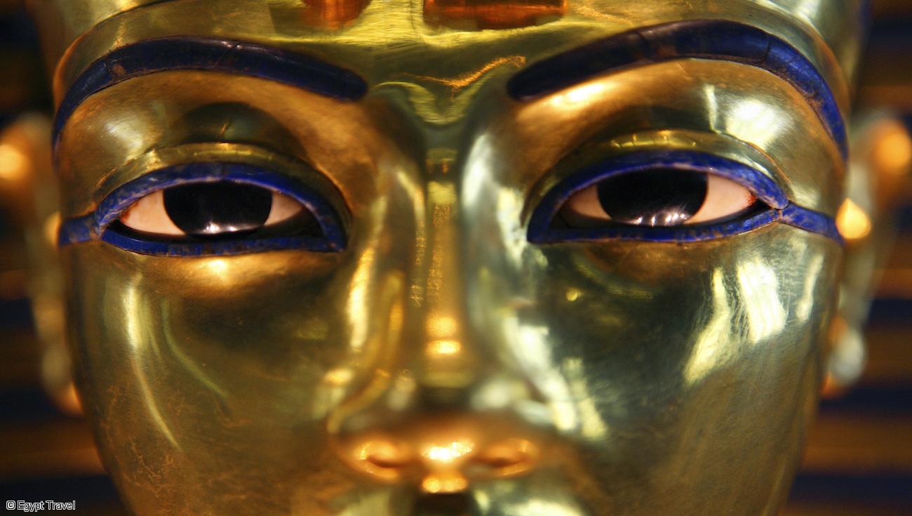 le-masque-de-toutankhamon_musee-egyptien_le-caire_egypte.