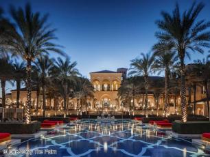 One&Only_ThePalm_Pool_MainPool_Twilight