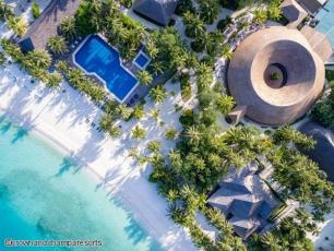 Hôtel 4 étoiles Meeru island Resort & Spa,  Maldives- vue aérienne- Crown & Champa