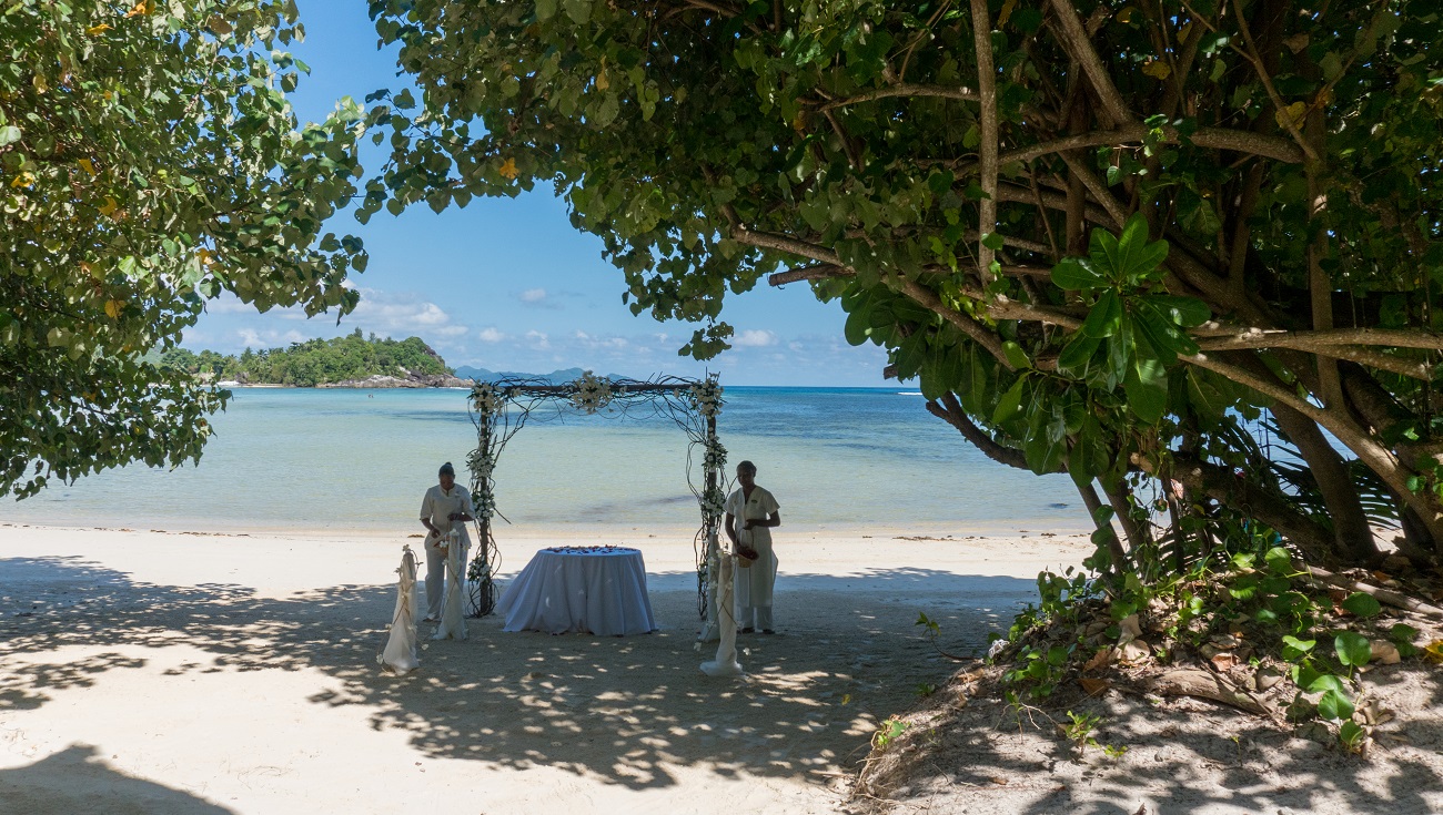 ephelia-seychelles-mariage-wedding-setup.